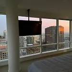 Sky View 2 Bed 2 Bath Penthouse In Heart Of Dtla