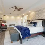 Luxury Modern W/ Great La Views