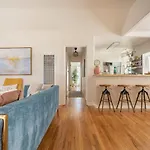 Charming 1920S Cottage On A Quiet Cul-De-Sac