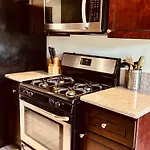 Centrally Located 2 Bed Ucla Apartment