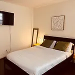 Centrally Located 2 Bed Ucla Apartment