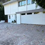 Beverly Hills, Ideal Location 3Bd House With Heated Pool