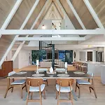 Studio City Stunning House With 5 Bedrooms, Pool, Jacuzzi, Fire-Pit, Guest House