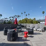 Hollywood Apartment Near Walk Of Fame