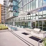 Modern 3 Bedroom High-Rise With Pool, Spa, And Rooftop Deck