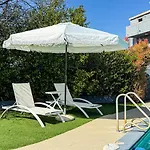 Cozy Studio Retreat With Shared Pool - Mk4- Mdr