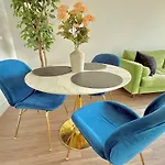 Top Floor Hollywood 1Br Condo With Views