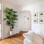 Luxurious Chic Chateau Iconic Sunset Strip Hideaway In Weho