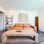 Charming Studio Oasis With Pool Near Sofi - Mklad4