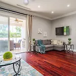 Regal 4 Bed With Hot Tub Close To Universal Sleeps 15