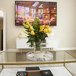 Marina Del Rey Apartment Luxury Pool, Gym, Parking, Bbq
