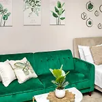 Mdr Studio Apartment Luxury Pool, Gym, Parking, Jacuzzi.