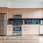 2Br Luxury Apt In Culver City, Free Parking, Pool, Gym