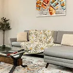 Magnificent Two Bedroom In West Hollywood