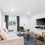 Newly Furnished Vacation Home-Ken