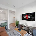 Hollywood 1Bdr Apt With Pool, Free Parking, Gym