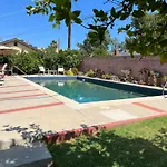 Pool Front Romantic Getaway Withprivate Entry