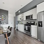 Hollywood 1Bdr Comfort With Pool, Gym, Free Parking