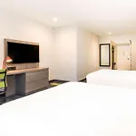 Rodeway Inn Near Melrose Ave