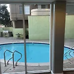 Mid-City Charm 2Br Near Las Hotspots!