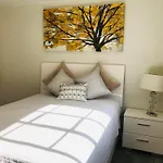 Beverly Hills 2Bd
