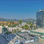 Sunset Lounge On Sunset Blvd With Pool & Jacuzzi