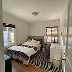Coastal Comfort Homestay In West Los Angeles