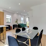 Modern Luxe Retreat 3-Bedroom #3