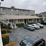 Friendship Motor Inn