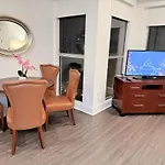 Modern Venice Beach Stay - Walk To Marina & Boardwalk