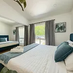 Lovely 4Br Family Haven With Pool And Backyard -Fal-Uc