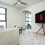 Stunning 2Br Apartment Steps From Santa Monica Pier