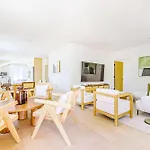 Modern Villa W Jacuzzi Sauna&Garden