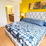 Sunshine Suites At 909 West Temple Street