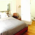 Hollywood Room Rental