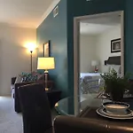 Sunshine Suites At The Piero