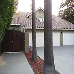 2 Floors House With Pool