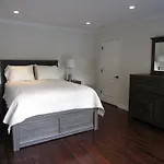 2 Floors House With Pool