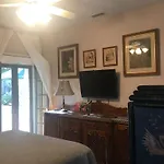 Dresden B & B