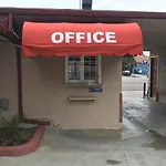 One Ten Motel