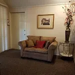Great Getaway Steps To Bev Hills