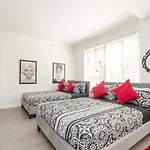 Marilyn Monroe Studio In Iconic Hollywood Towers