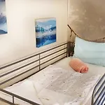 Hollywood Shine B&B