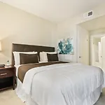 Global Luxury Suites At Wilshire