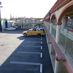 Delmonico Motel