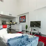 Popular Downtown La Presidential Loft With Pool Table