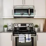 High Skyline Suite With Parking