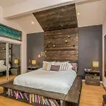 California Dreamin Sleeps 13 Hw Hills