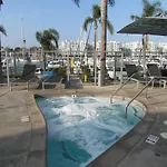 Miracle Mile Apartments With Full Amenities