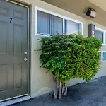 Ramona Motel